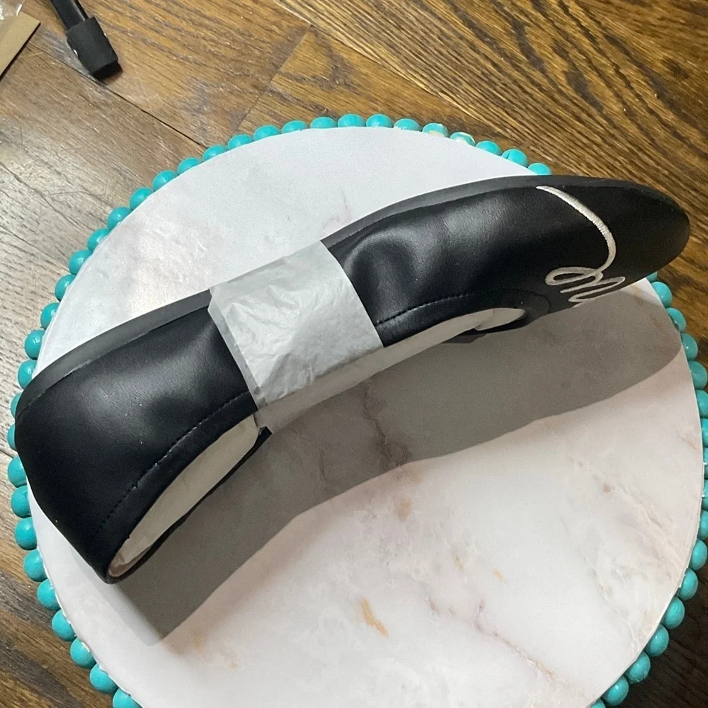 Ellen Degeneres Kids Dress Shoes - Black with White Embroidery